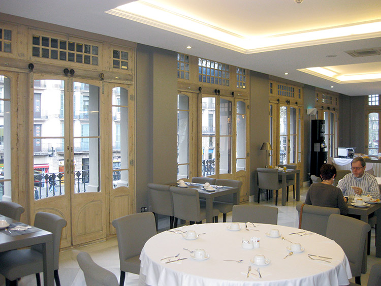 Barcelona Bakker Om De Hoek